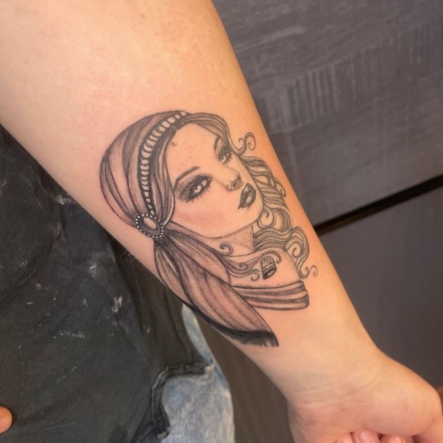 tatouage femme bohémienne